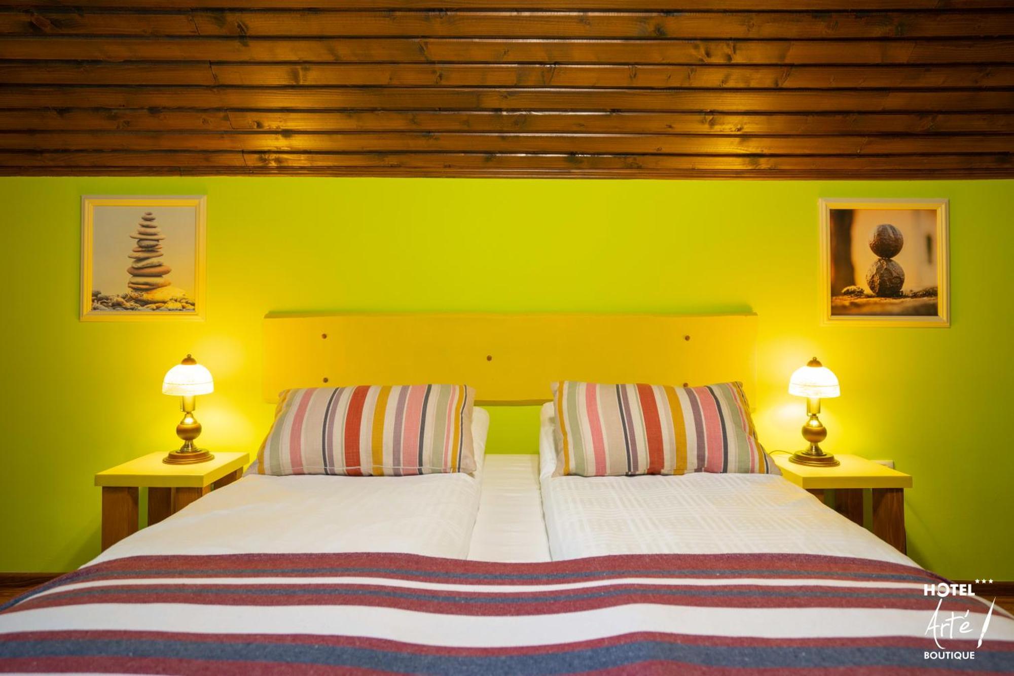 Art'E Boutique Rooms BaileTusnad Exterior photo