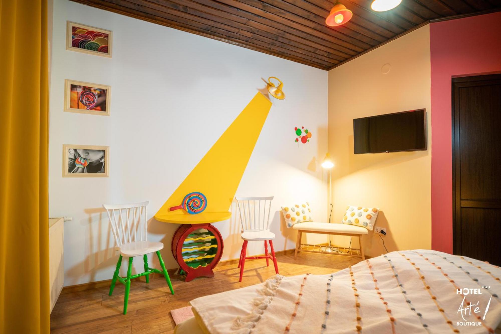 Art'E Boutique Rooms BaileTusnad Exterior photo